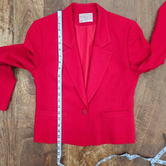 Vtg Pendleton Cropped Blazer Womens Petite Size 6 Red 100% Virgin Wool Jacket - Picture 3 of 6